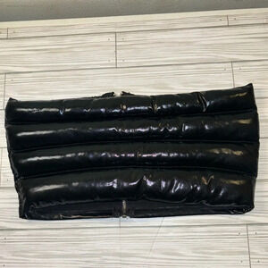 Impulsive black Puffer tube top